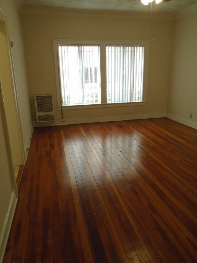 Foto del edificio - Sutton Place Apartments