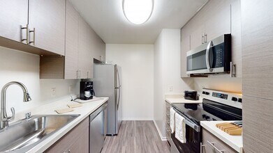 Interior Photo - 27 Seventy Five Mesa Verde