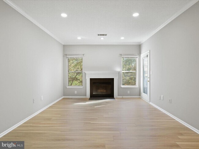 Building Photo - 14317 Climbing Rose Way