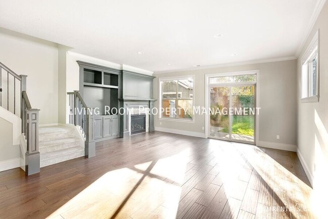 Building Photo - 2626 N Winchell St