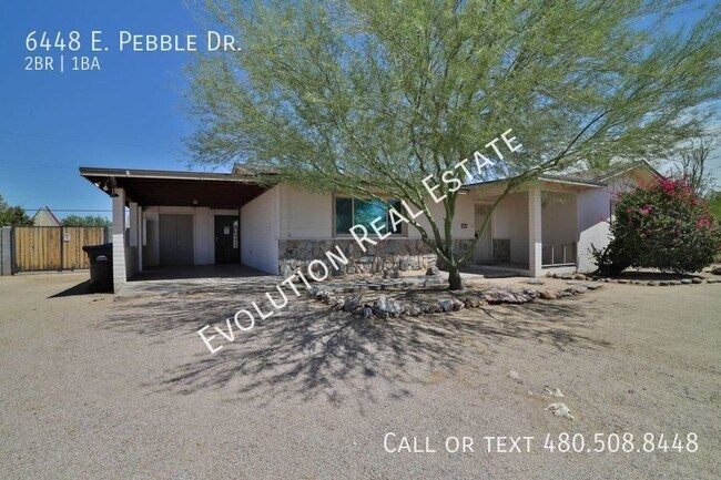 Building Photo - Charming 2 bedroom with private pool - No ...