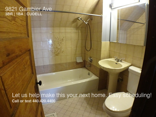 Building Photo - 9821 Gambier Ave