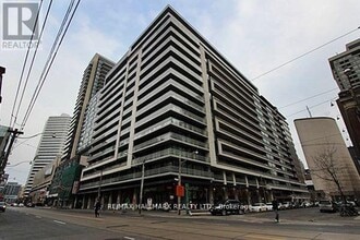 Building Photo - 111-111 Elizabeth St
