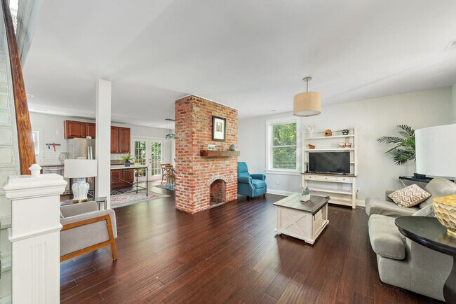 Foto del edificio - 107 E Clifton Ave