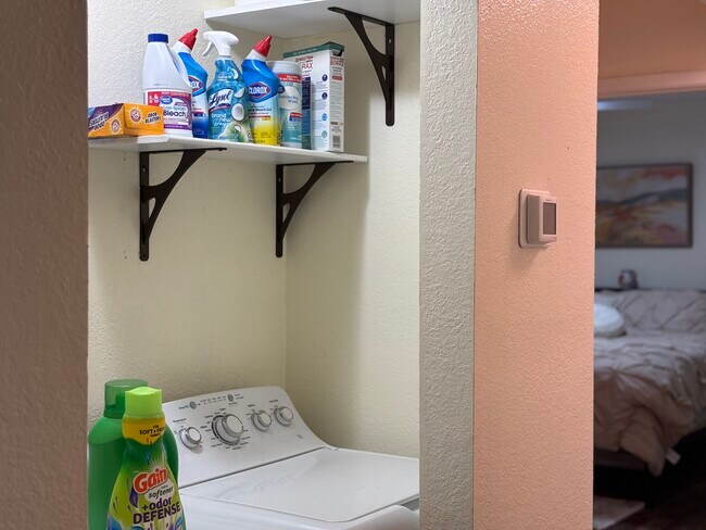 Lavadora y secadora en unidad - 4685 Boot Hill Dr