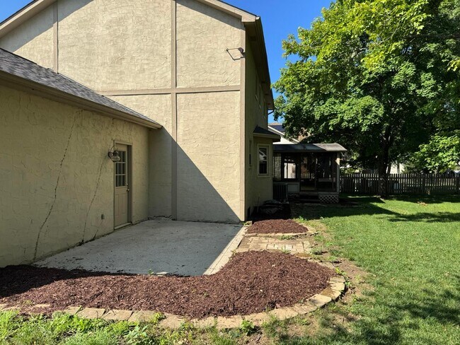 Foto del edificio - 2128 Stowbridge Rd
