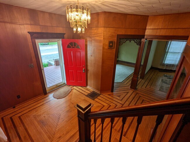 Foto del edificio - 102 N Sullivan St