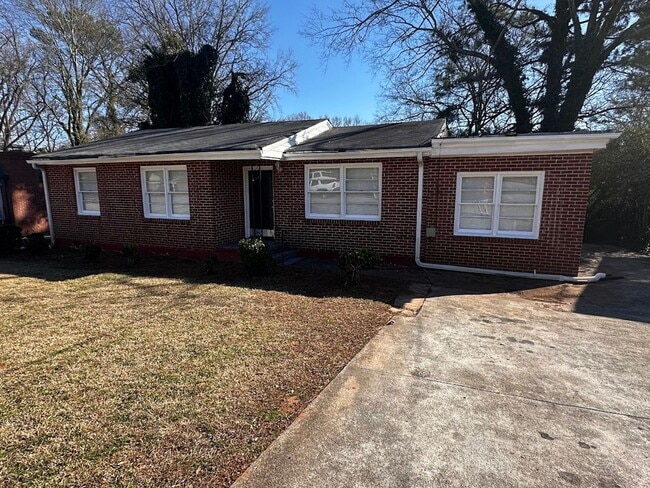 3 bed 1 bath property in Decatur!! - 3 bed 1 bath property in Decatur!! House