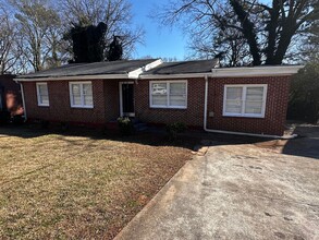 Building Photo - 3197 Canary Ct
