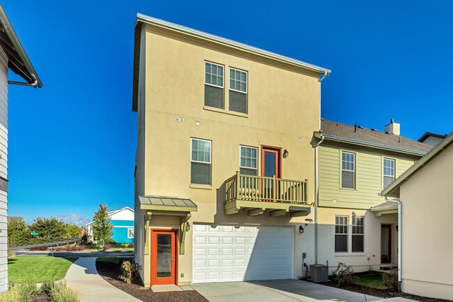 Building Photo - 10552 S Oquirrh Lk Rd