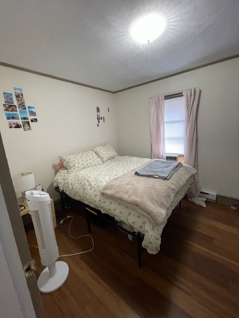 Bedroom - 120 N Main St