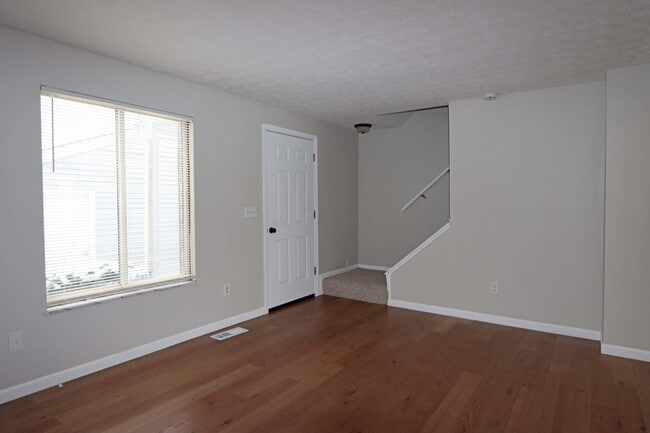 Foto del edificio - 5740 Vestry Ct