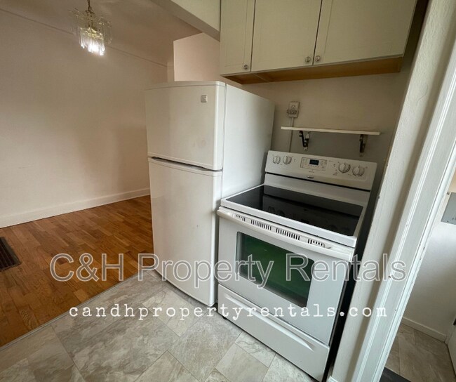 Foto del edificio - 1302 1st St W
