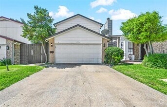 Building Photo - 2904 Nova Dr