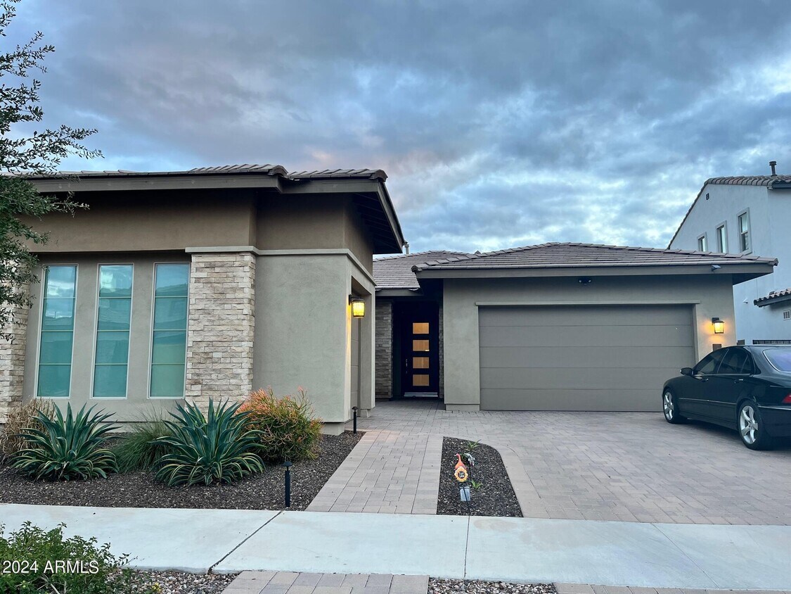 Foto principal - 3863 E Shannon St