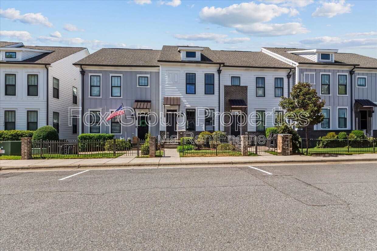 Primary Photo - 133 Capital Ave