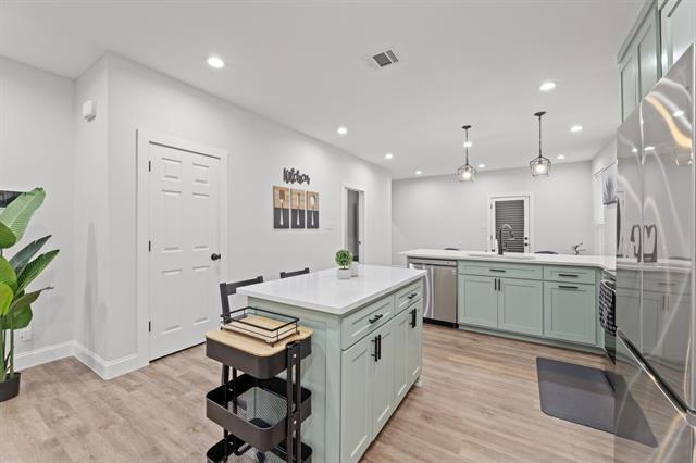 Foto del edificio - 1530 E Cannon St