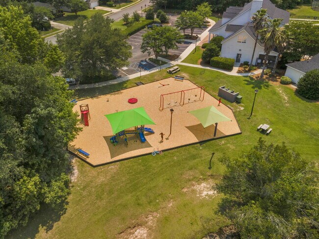 Building Photo - Fantastic home in Bradley Park.