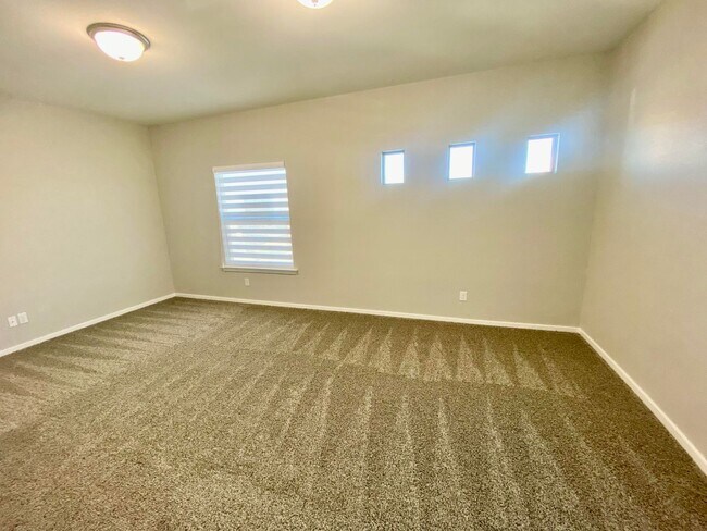 Building Photo - END OF MONTH SPECIAL!!!!   NEW Beautiful Home Move in Ready