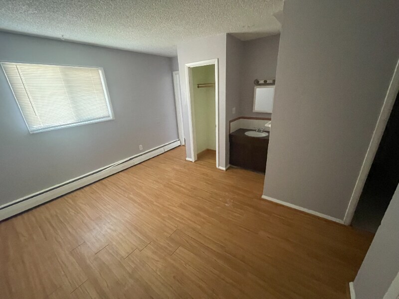 125 Charmony Frontage Rd Unit 301, Sterling, CO 80751 Room for Rent