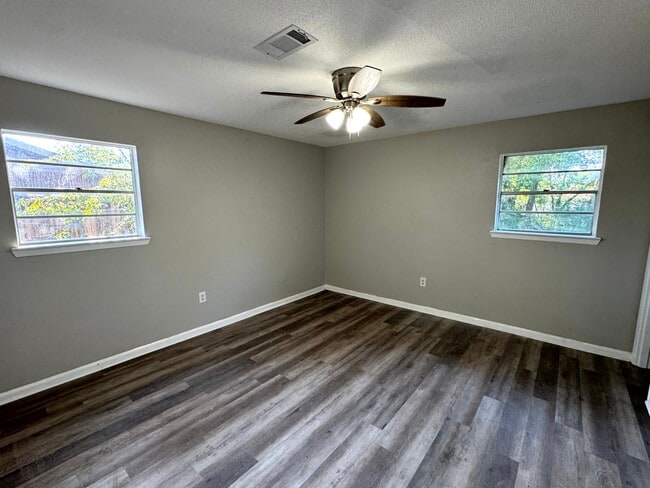 Photo - 12311 Dedeaux Rd House