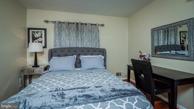 Foto del edificio - 10626 Ashby Pl