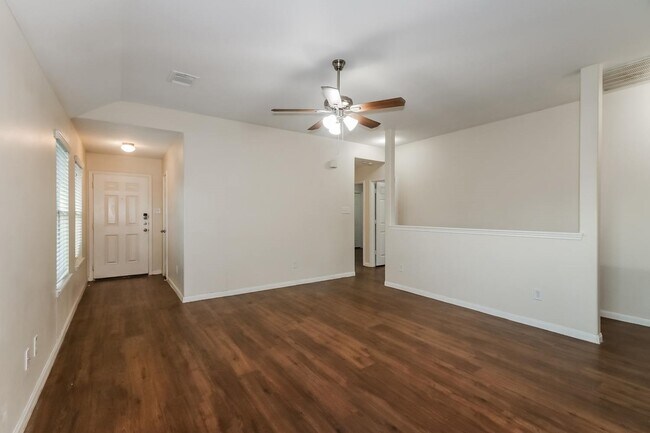Building Photo - 15835 Regal Trace Ln