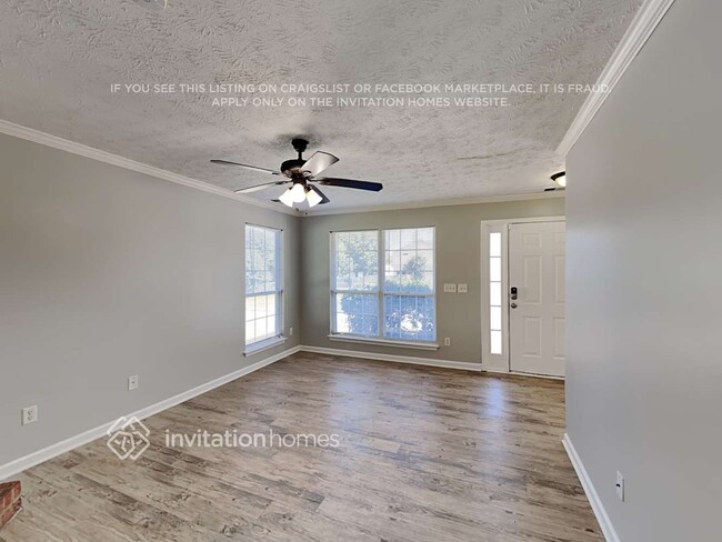 Foto del edificio - 929 Longbranch Ln