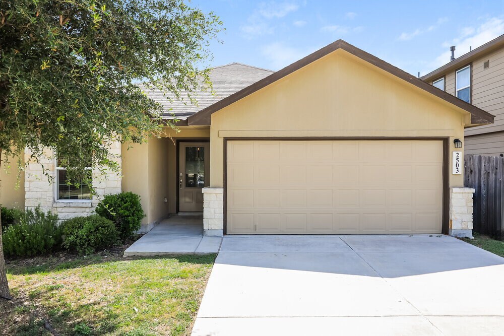 Primary Photo - 2503 Barbwire Way