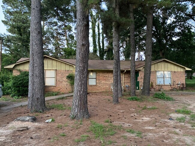 Foto del edificio - 13387 Rhudy Dr