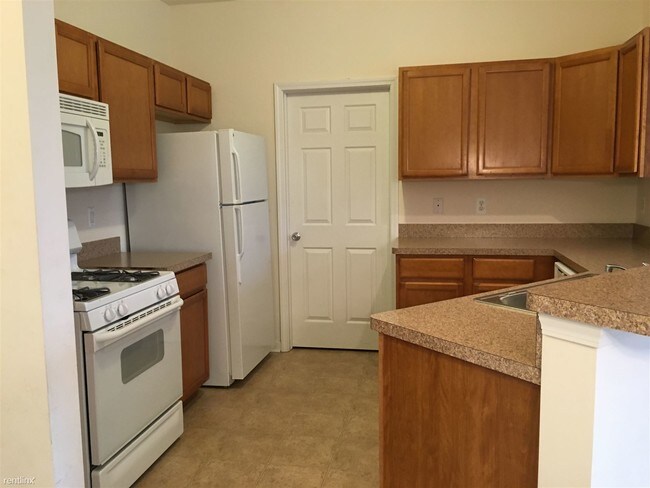 Building Photo - 23702 Northstone Village Dr