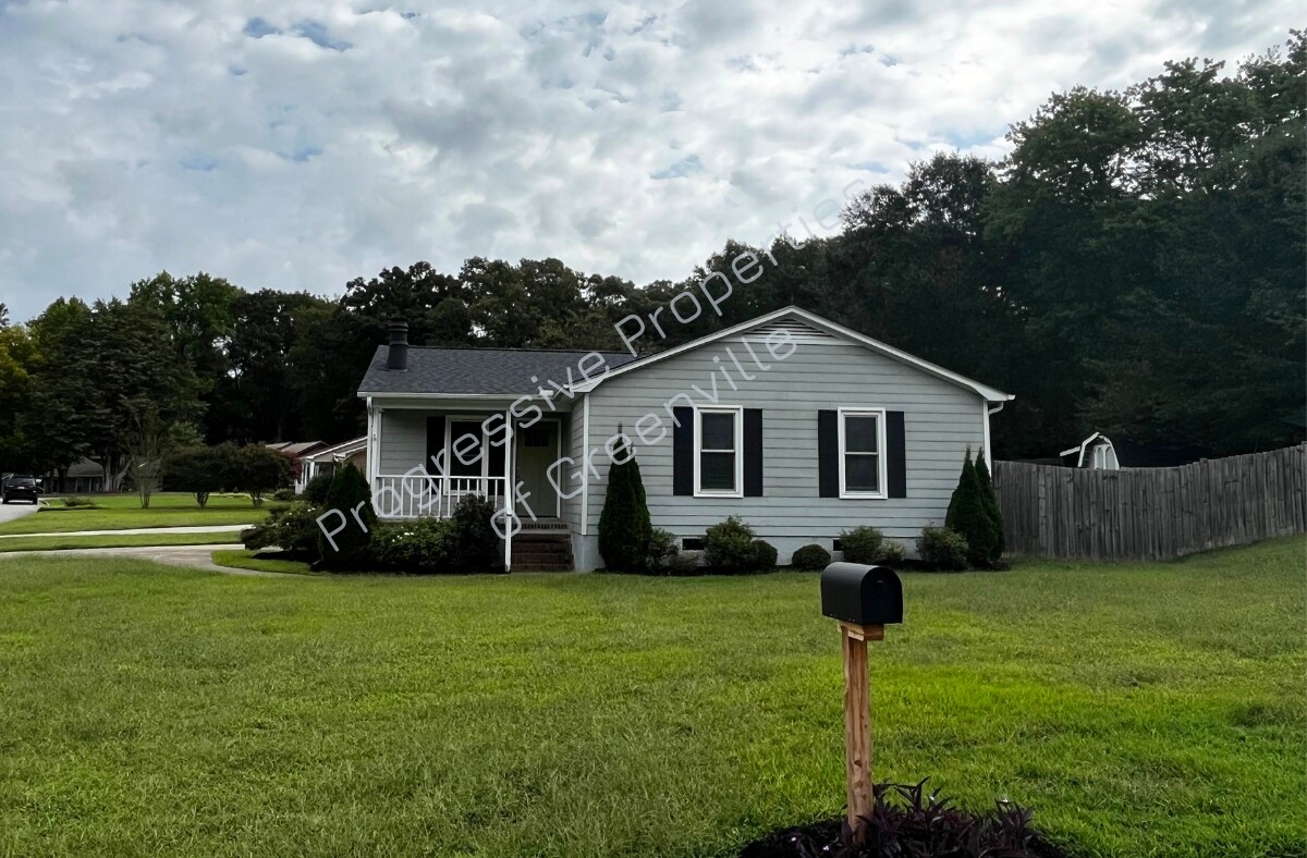 Primary Photo - 10 Meadowview Dr