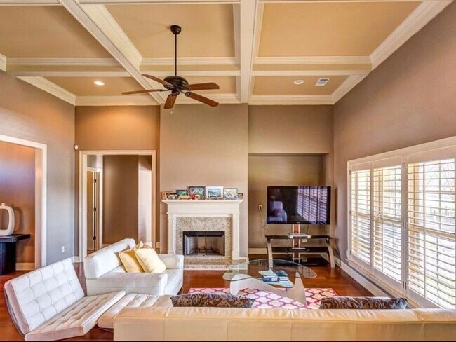 Foto del edificio - 5 Bedroom Single Family Home in Pike Road