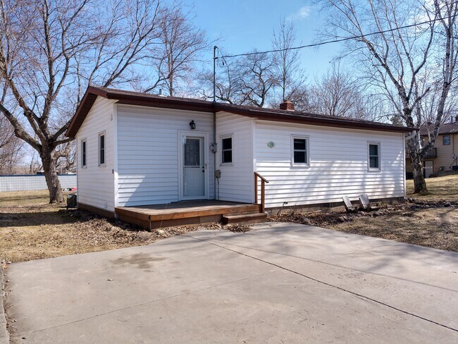 Foto del edificio - Neat, Clean and Cozy 2 bedroom Rambler