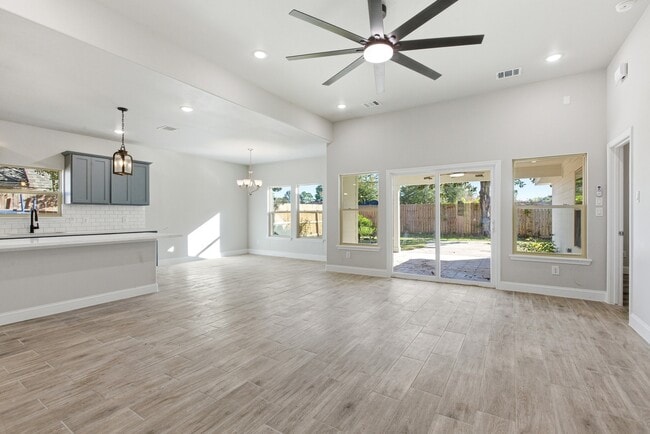 Building Photo - 7310 Foxwaithe Ln