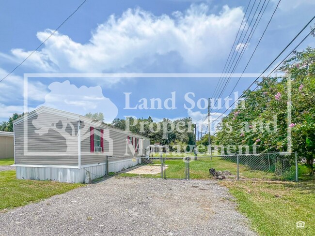 Foto del edificio - 425 Longfellow Blvd