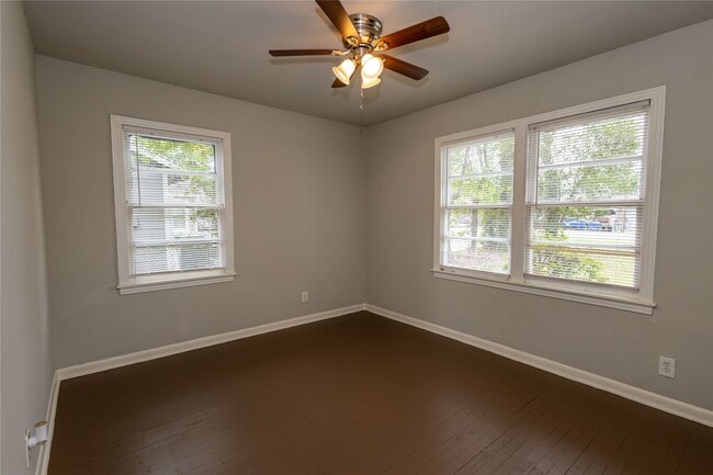 Building Photo - 4710 El Paso Ave