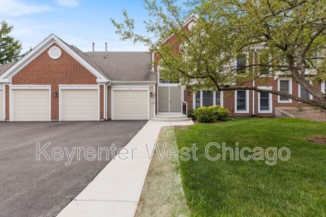 Building Photo - 1851 Fox Run Dr