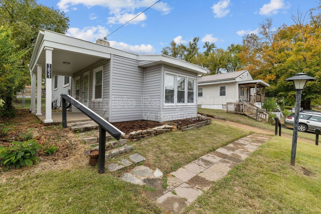 Foto principal - 1821 Korando Ave