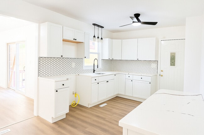 Foto del edificio - 1317 Fairview Ave