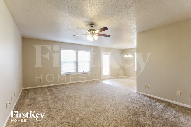 Foto del edificio - 6549 Black Antler Dr