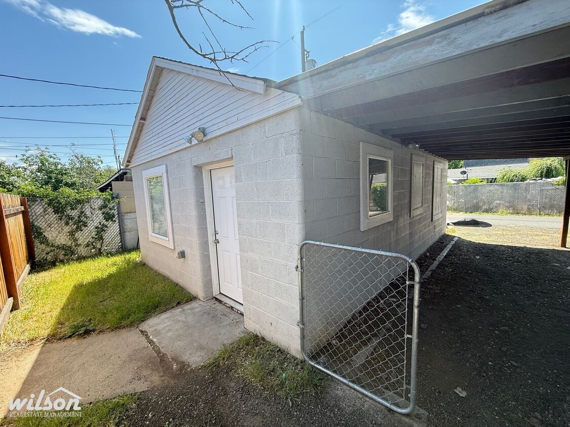Primary Photo - 1306 McKinley Ave