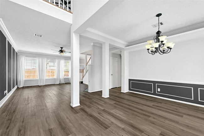 Building Photo - 16215 Cairngorm Ave