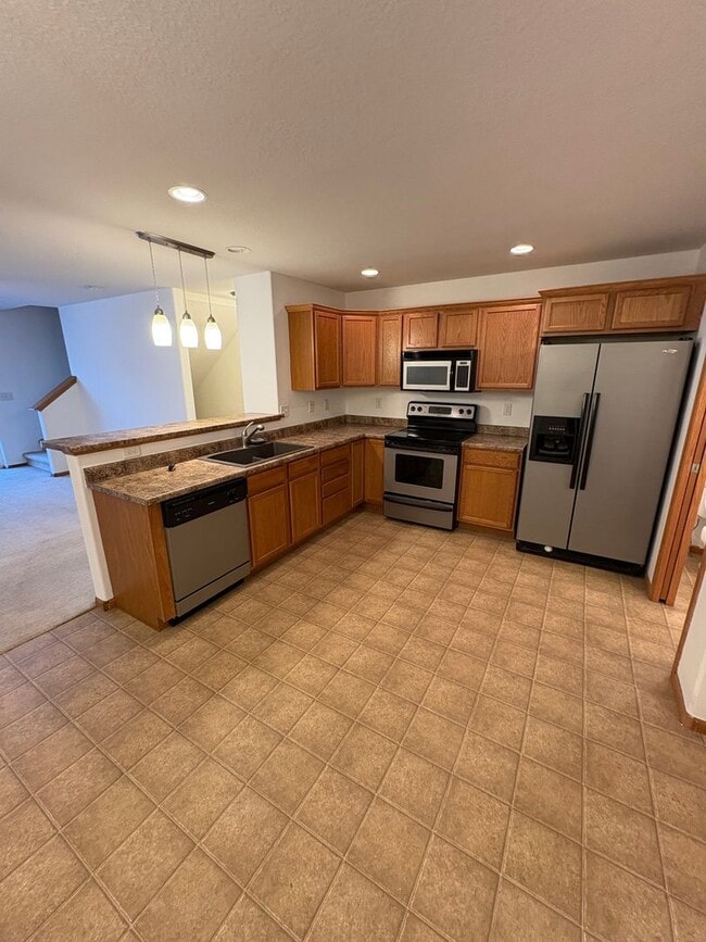 Building Photo - 3417 Destin Dr