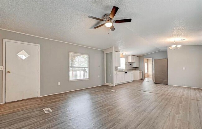 Foto del edificio - 111 County Rd 67632