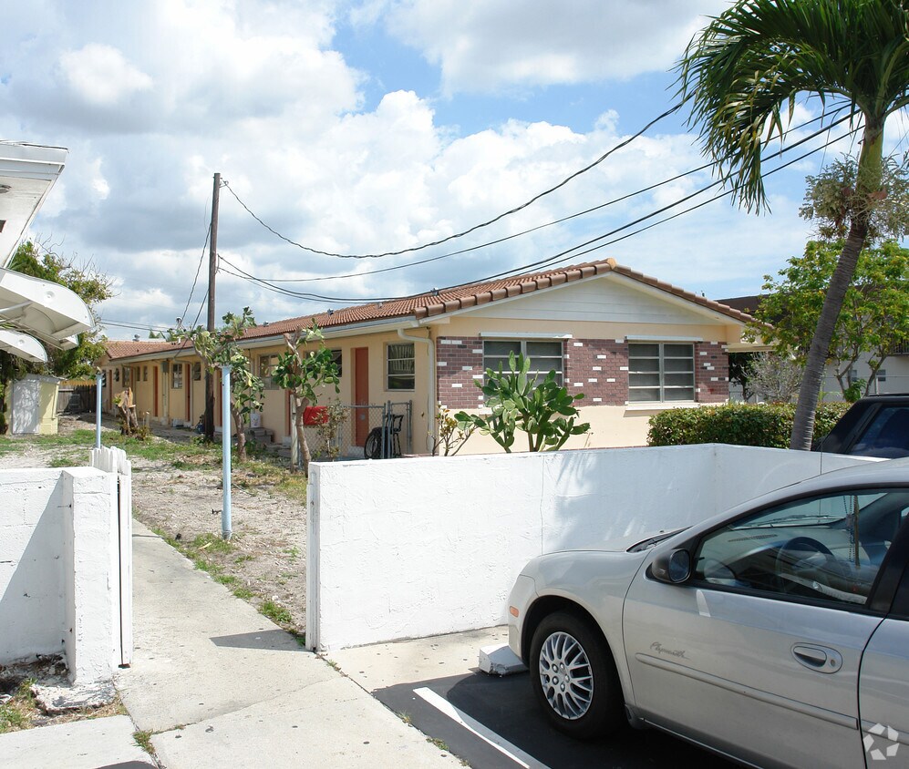 Foto del edificio - 337 NE 2nd St