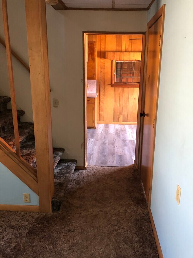 Living room - 420 10th St