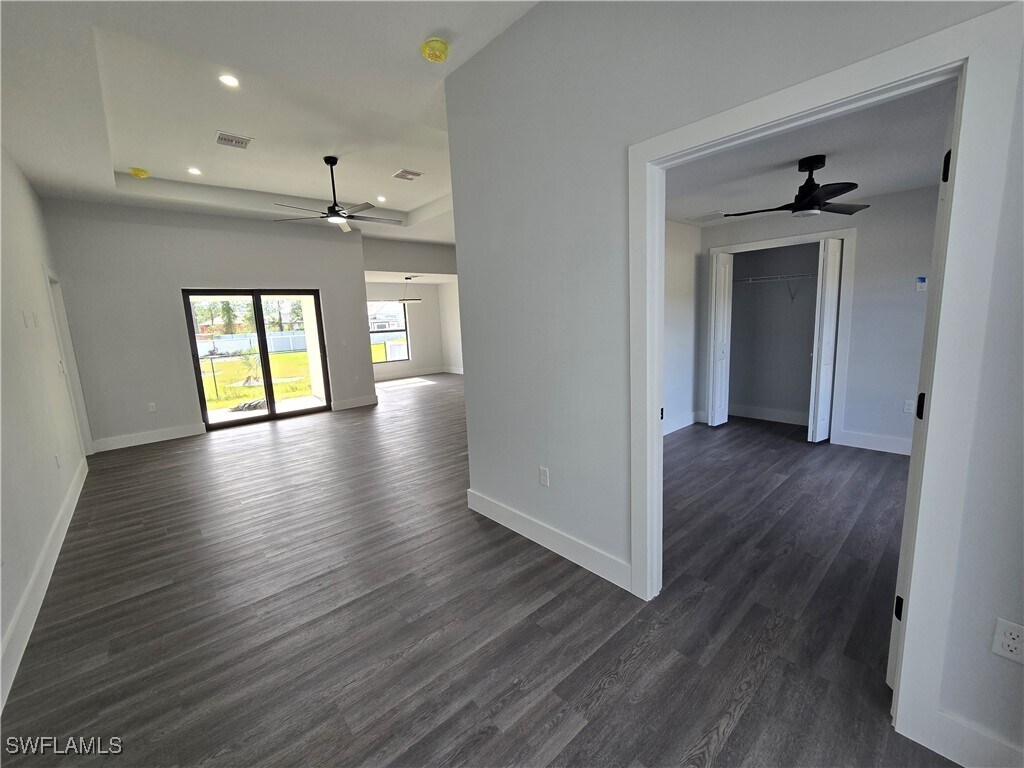 Foto principal - 1605 W 11th St