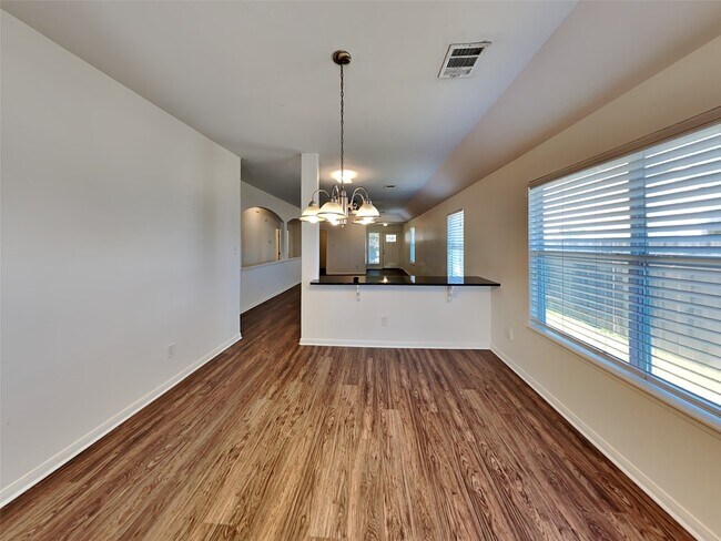 Building Photo - 13210 Ambrosa Dr