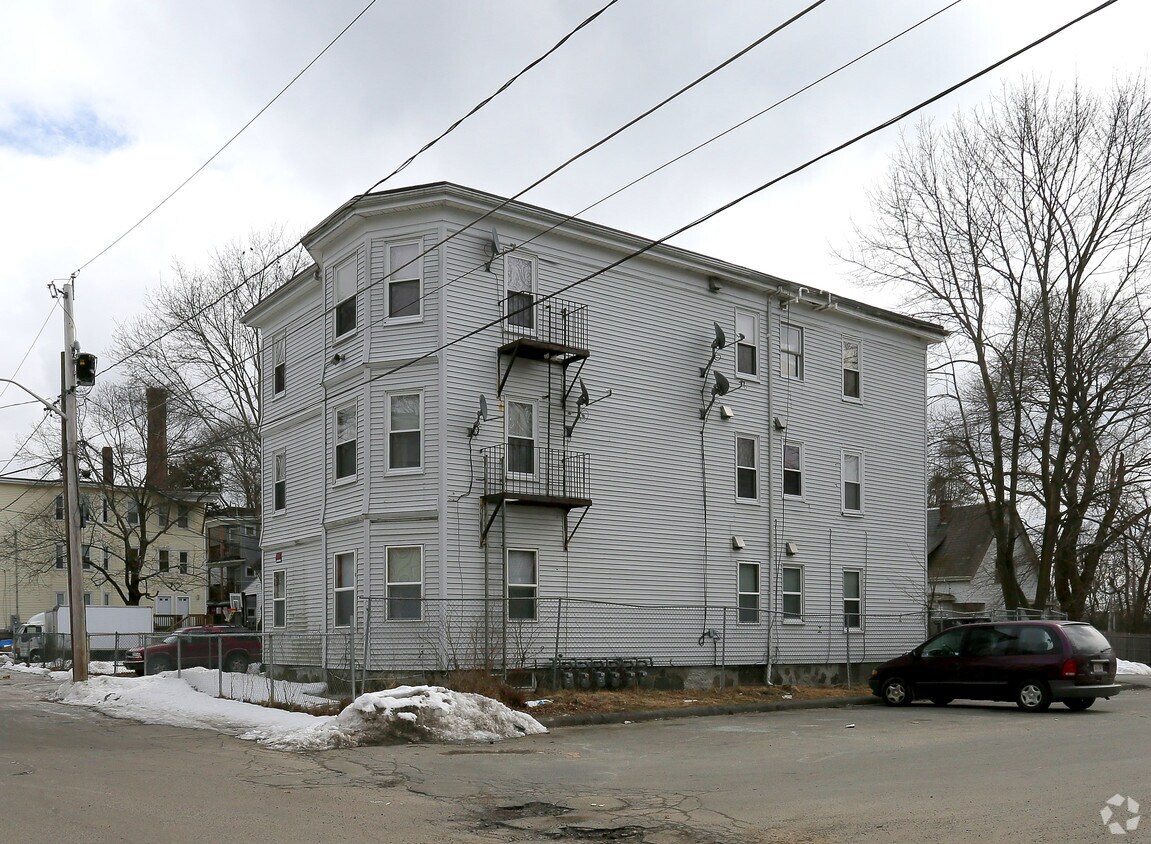 Building Photo - 28 Ellsworth St